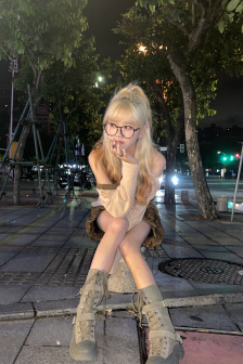 彼女在线观看